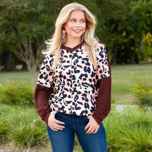 NWT! Leopard Print V-Neck Top with Long Sleeves! Cozy! 🤩